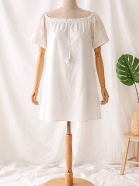 OLD NAVY White Embroidered Sleeve Off-The-Shoulder Boho Tassel Dress (Lined) S